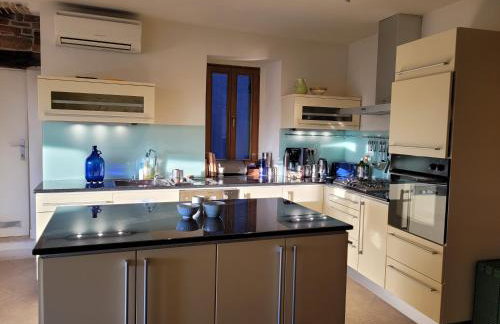 Casa Acqua Dolce - House with 4 Bedrooms and Own Spa - Foto 17