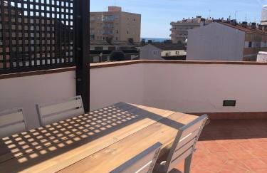 The White Lilies - Photo 1