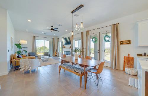 Hikers Retreat with Furnished Patio in Rimrock! - Foto 6