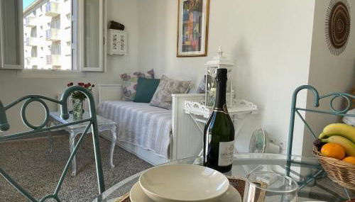 Centre Carcassonne apartment with private sunny terrace - Foto 4