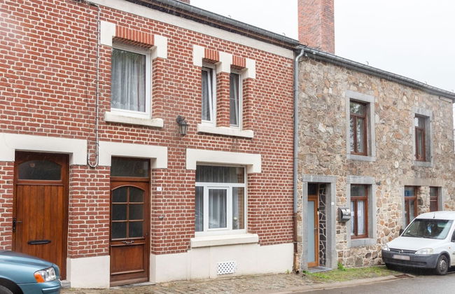 Enticing Holiday Home in Viroinval near Forest - Foto 28