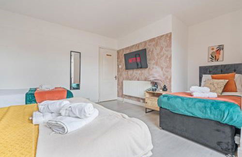 New Spacious 3-Bed House, Driveway Parking, Ideal Contractor Stay - Foto 26