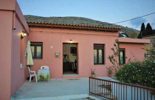 House For Rent In Apostolous - Foto 1