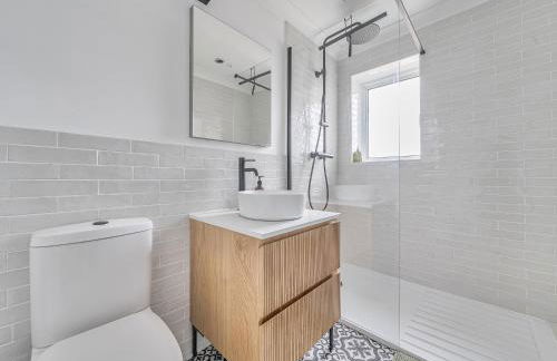 Blackthorn House - Photo 27