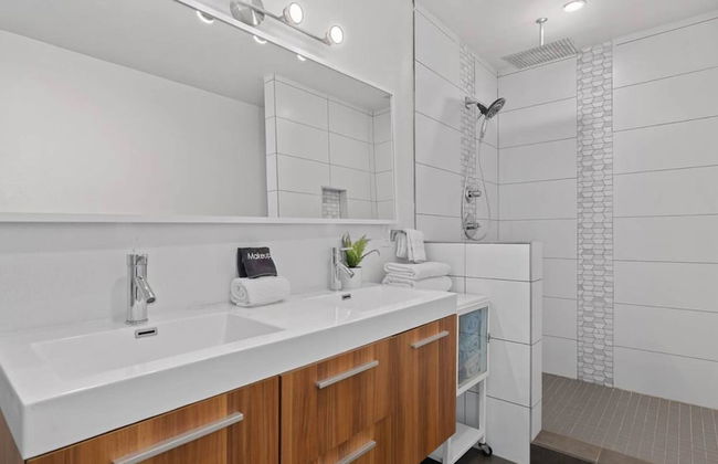 Luxurious Modern Retreat With Private Pool Patio - Foto 36