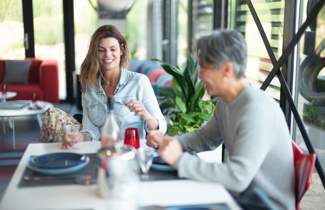 Modern, Trendy F1 Theme Lodge, Near the Sea - Foto 36