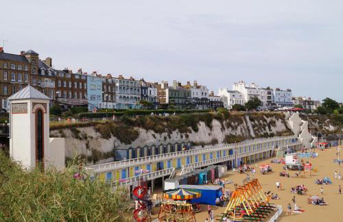 Viking Villa - Photo 15