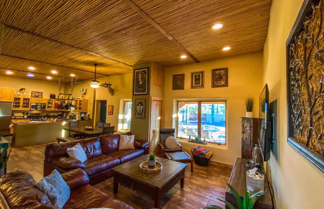 La Puerta Azul- Stunning Desert Retreat; Pool/Spa - Foto 44