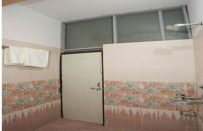 OYO 10287 Home 3BHK Villa near Lake City Mall - Foto 13