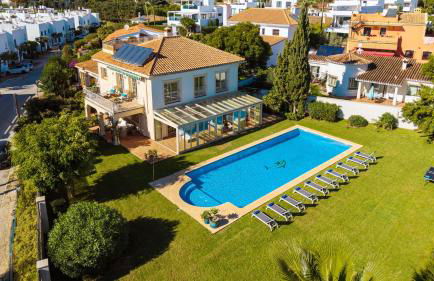 VACATION MARBELLA I Villa Bosquecito, Giant Private Heated Pool, 4min to the Beach, 6 BR, Spacious Villa - Foto 30