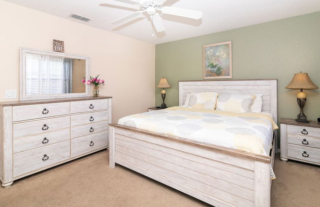 The Regal Hideaway - Photo 10