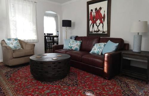 Charming Classic Cottage 2Br - Foto 7