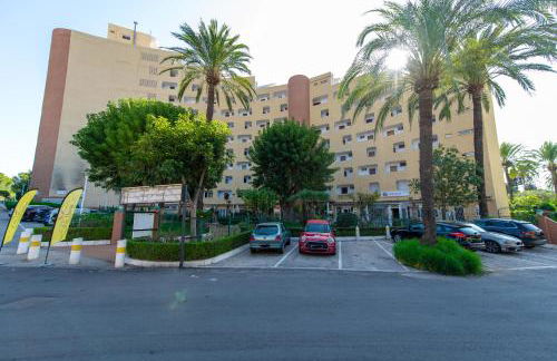 Moderno estudio y piscina a 50 metros de la playa - Photo 18