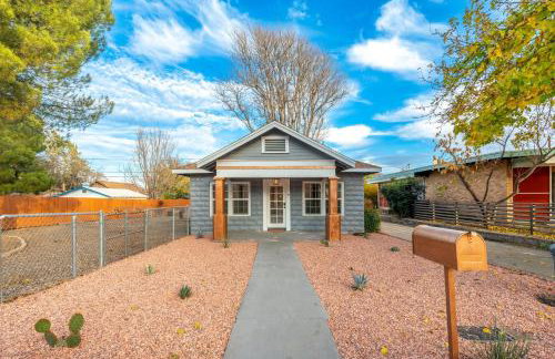 Walk to Old Town - Cozy Restored Cottage - Foto 1
