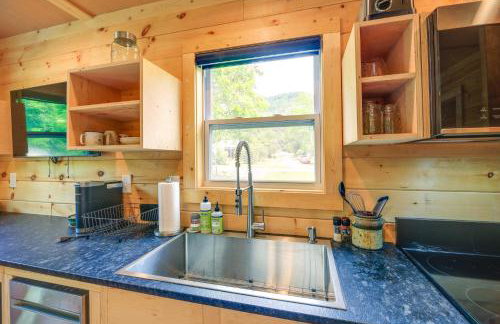 Cozy Hikers Hideaway Steps From Creeper Trail! - Foto 10