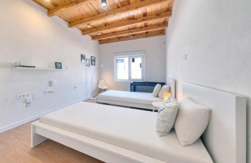 Chalet Emily Alpine Chic with Hot Tub and Ocean View By Lanzarote Vacation Homes - Foto 19