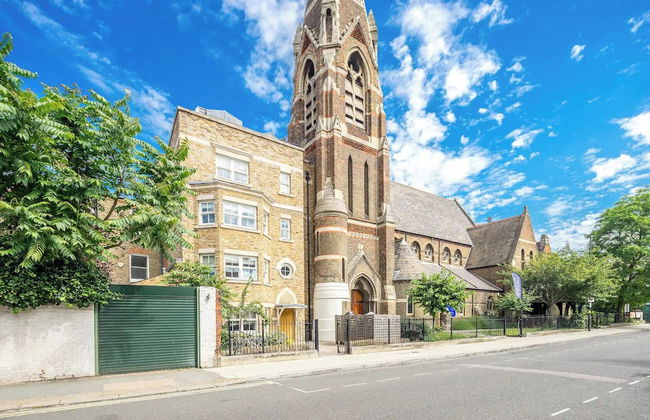 Designer 1 Bed Flat Barons Court Sleeps 4, Balcony - Foto 15