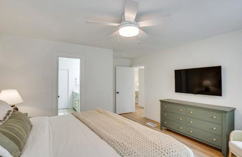 Dock and Fire Pit Cedar Creek Lakefront Retreat! - Foto 13