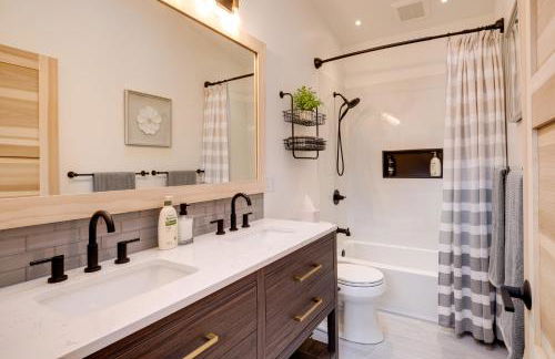 Clam Lake Vacation Rental with Deck and Shared Dock! - Foto 13