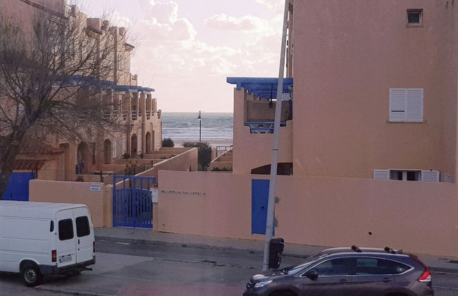 Beach House with Balcony and beach view - Photo 21