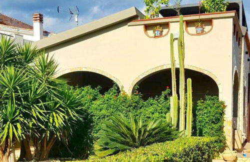 Villa Tea con piscina a pochi passi dal mare - Photo 40