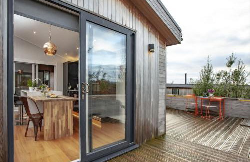 Deer Leap, Strawberryfield Park - Photo 13