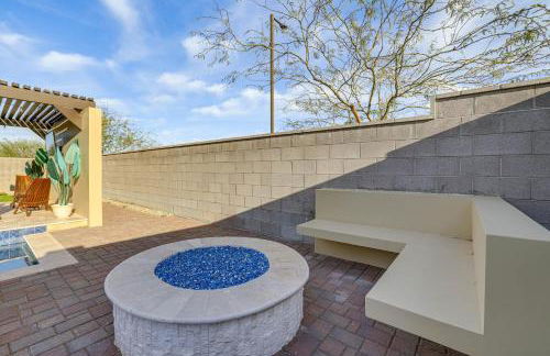 Outdoor Oasis with Pool and Spa Goodyear Getaway - Foto 25