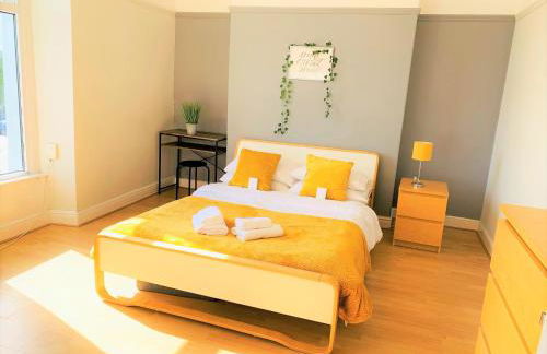 Swansea Beach Townhouse - 350 yard from the beach! - Foto 1