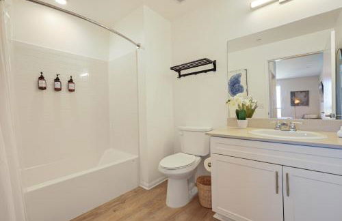 Lux North Park Gem King Beds Workspaces Parking - Foto 23