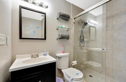 Exquisite Retreat with Heated Pool for 14 Guests, Pool Table Paradise! - Foto 40