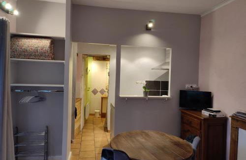 Chaleureux studio avec jardin commun et parking, idéal pour un couple face à l'Abbaye de Pontlevoy - FR-1-491-363 - Photo 11