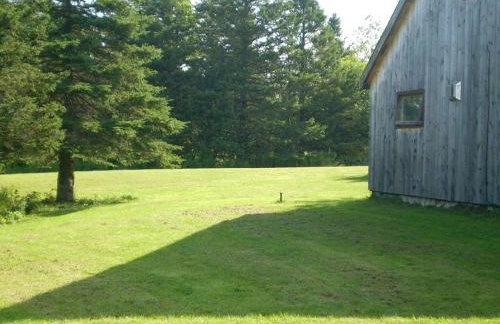 Rustic Family-Friendly Cabin Rental with Full Kitchen in the Northeast Kingdom of Vermont - Foto 10