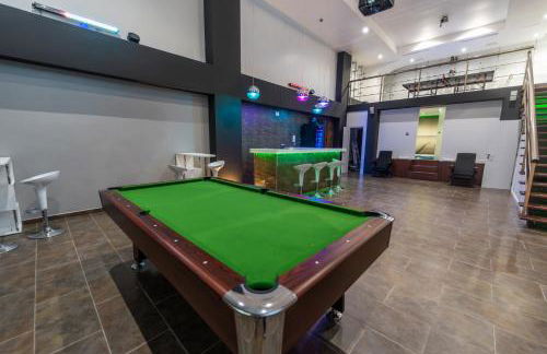 Luxury Vacation Villa - Photo 43