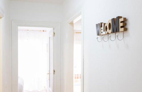 Holidays2Malaga Capuchinos French balconies, private parking, WiFi & Air con - Photo 4