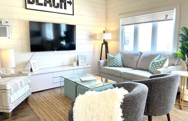 The Little Blue Beach House, A Dream Cottage - Foto 1