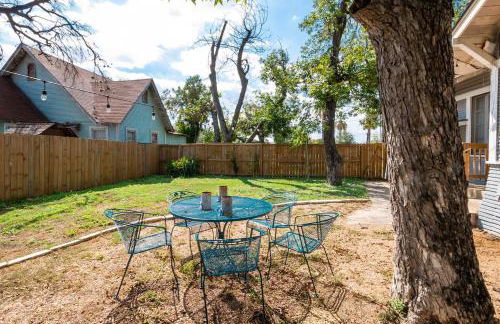 Pets OK • Backyard - 3 miles to River Walk & Alamo - Foto 4