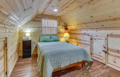 Greenbrier River On-Site! Modern-Rustic Log Cabin - Foto 16