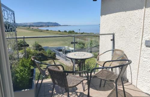 Blue Anchor House - Seaview, Hot Tub Apartments - Photo 76