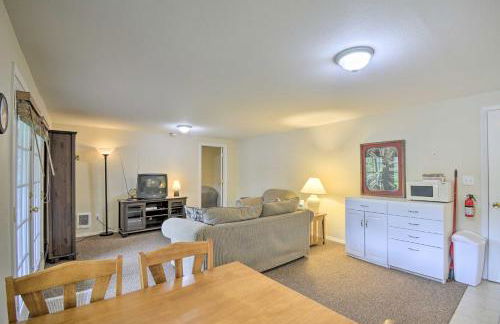 Anderson Island Retreat with Lakefront Deck and Canoe! - Foto 18