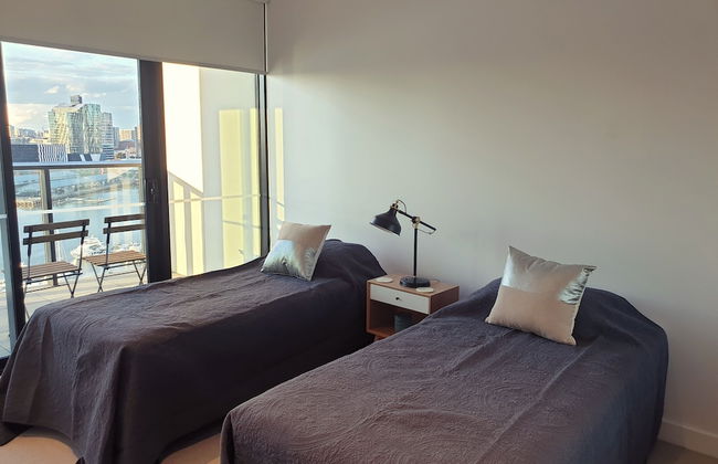 Orange Stay at Collins Wharf - Photo 10