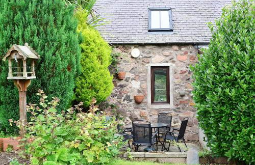 Garden Cottage - Photo 1