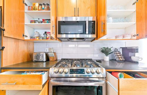 Gorgeous & Secluded 3BD 2BA Getaway by The Village at Meridian - Foto 16