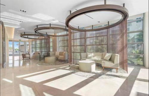 2BR 2BA Luxury Condo Beachfront at Wellness Resort Amrit - Foto 30