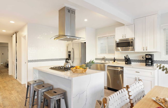 Mission Point 1 by Avantstay San Diego Beach House w/ Huge Patio & Fire Pit Walk to Beach! - Foto 25