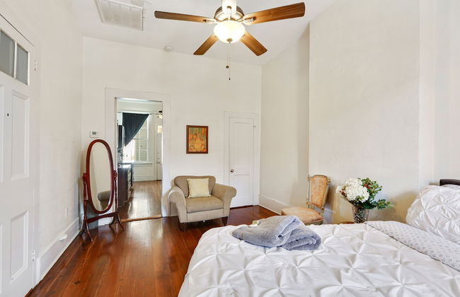 Montgomery Apartments on Magazine Street - Foto 22