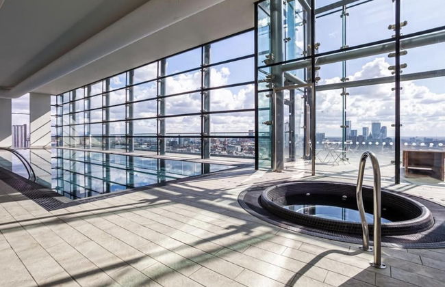 City Suite - Rooftop Spa - Balcony - Skyline View - Foto 1