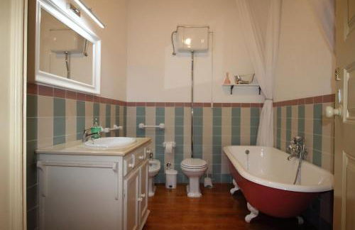 Casa 11 Cravos by LovelyStay - Foto 9