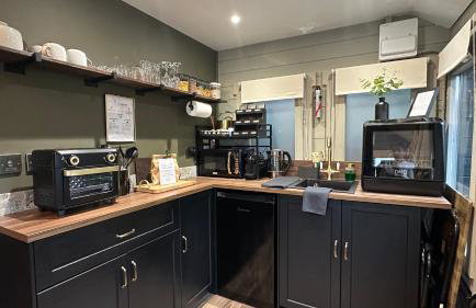 The Cabin Near Stansted Airport - Foto 8