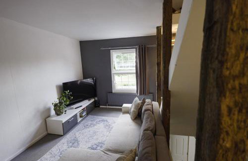 Quirky & cosy 1 or 2 bedroom house in peaceful village - Photo 37