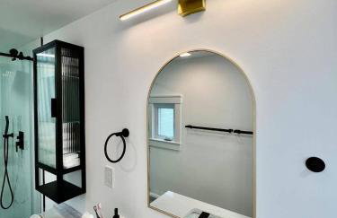 NEW cozy getaway near Mt Monadnock with hot tub - Foto 69